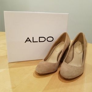 ALDO size 5 beige real suede block heel pumps